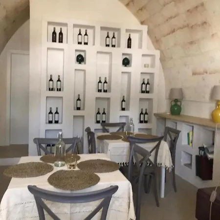 Bed & Breakfast Masseria Messapia & 3*