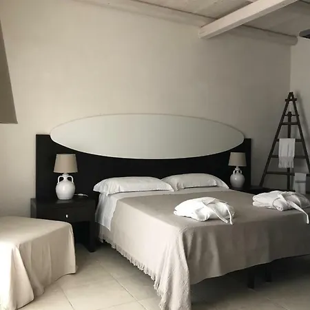 Masseria Messapia & メザーニェ