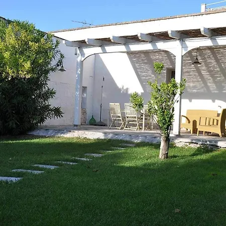 Bed & Breakfast Masseria Messapia & 3*